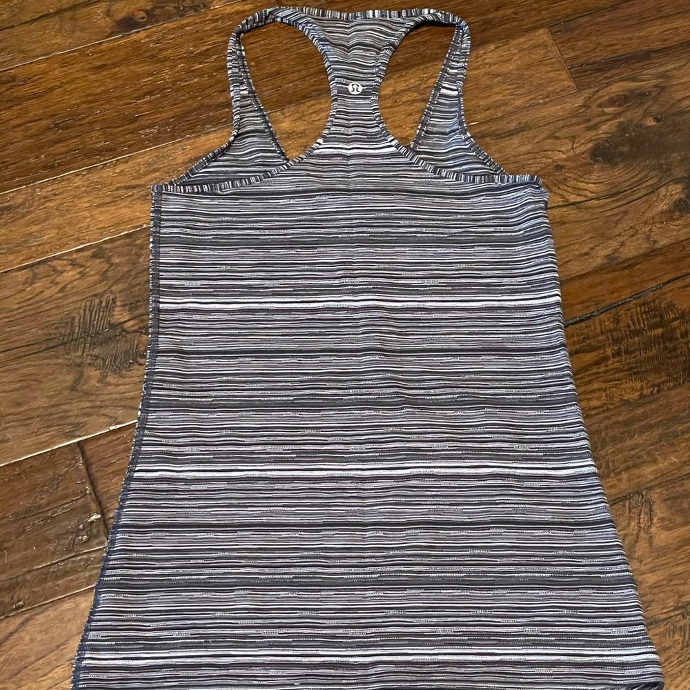 Lululemon yoga tank